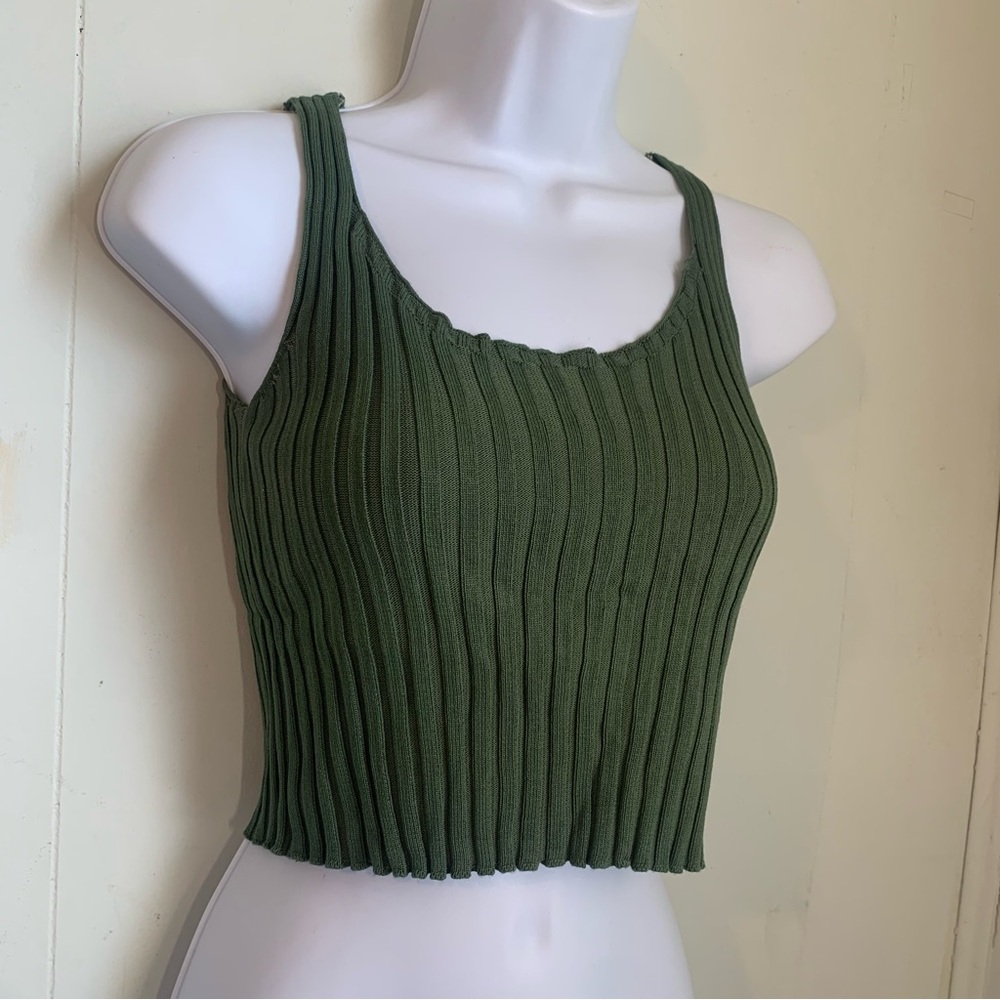 Green Ribbed Tank Top - Picture 5 of 10